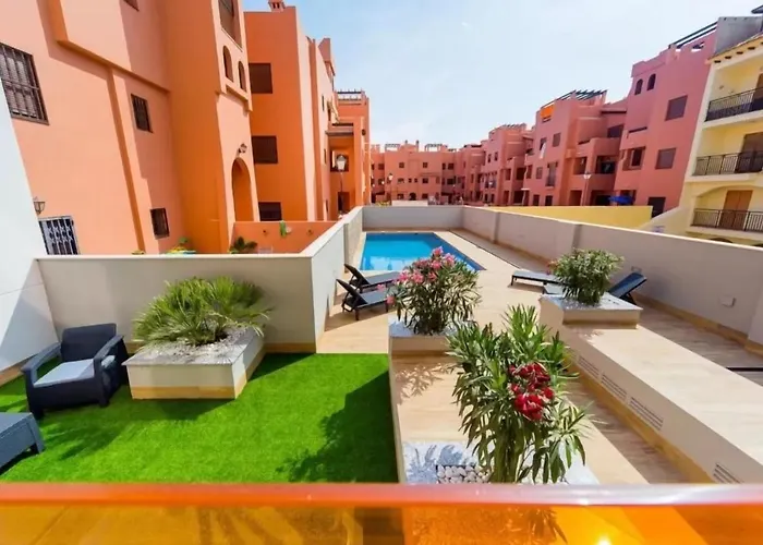 Modern & Lejlighed *